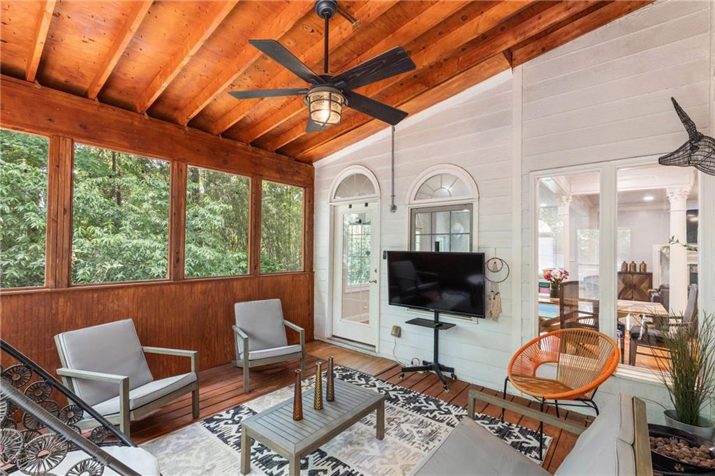 4648 Equestrian Way