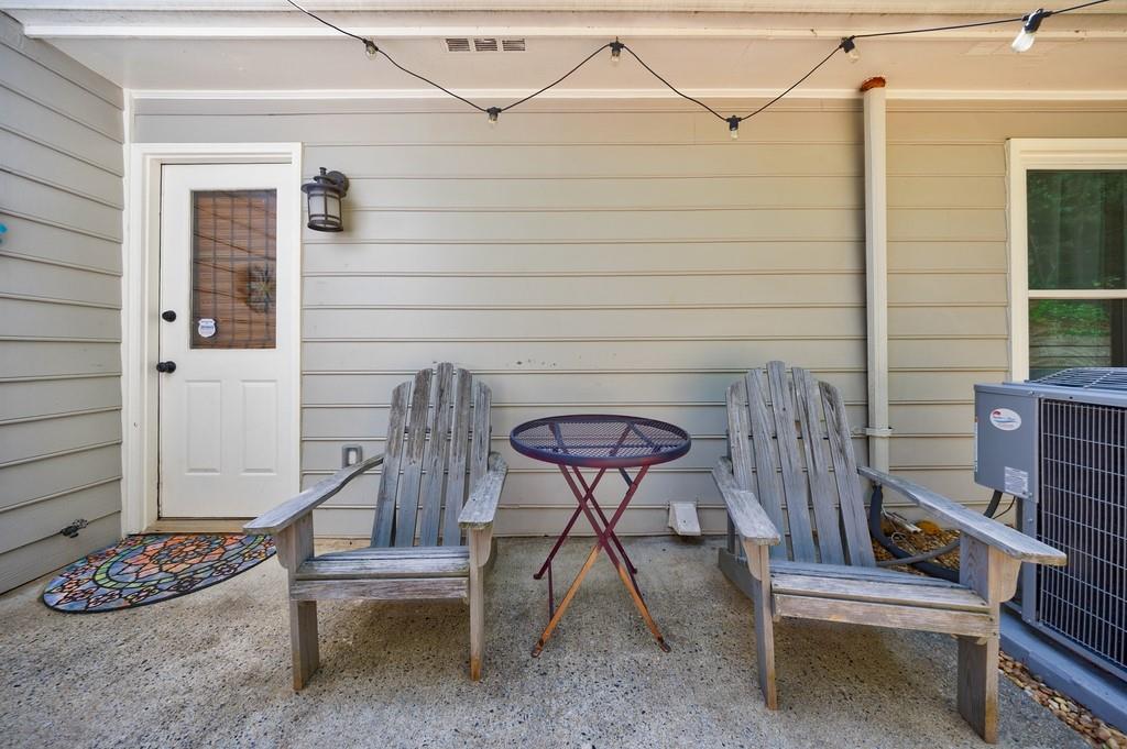1915 Cooper Landing Drive SE