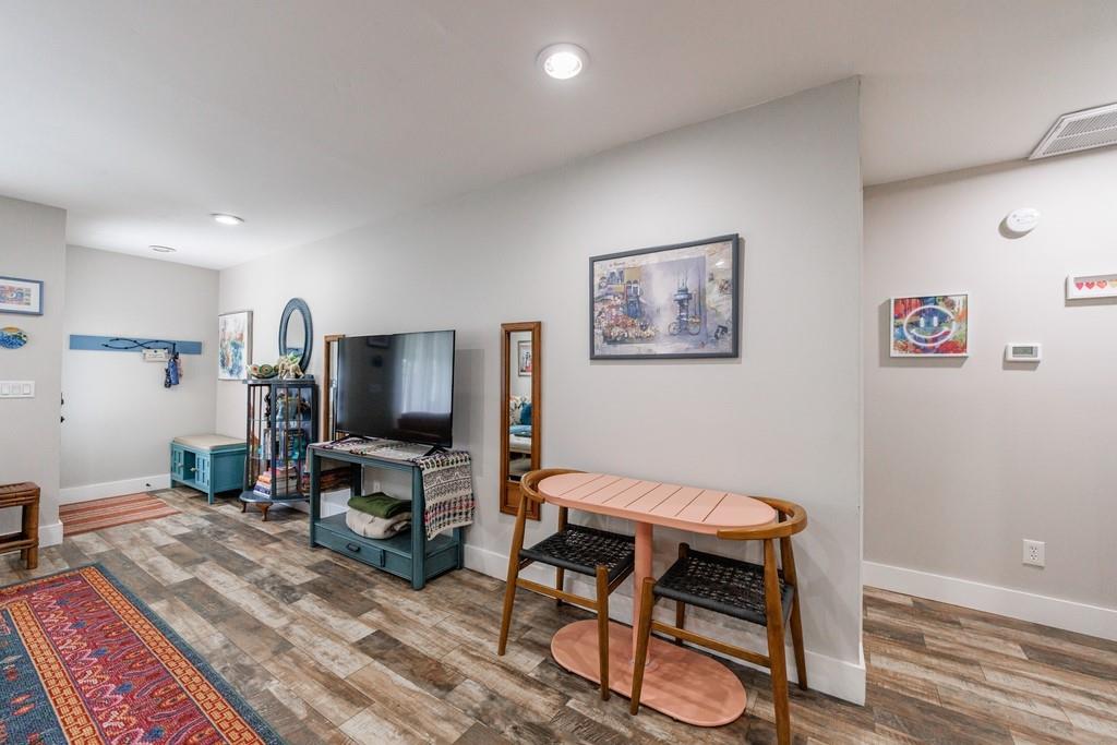 1915 Cooper Landing Drive SE