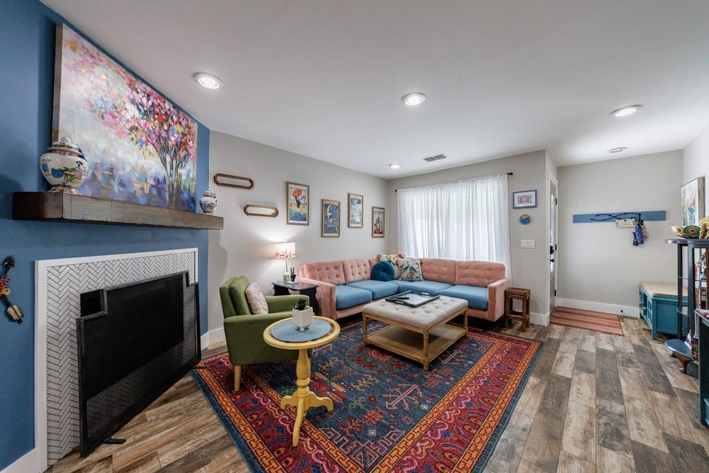 1915 Cooper Landing Drive SE