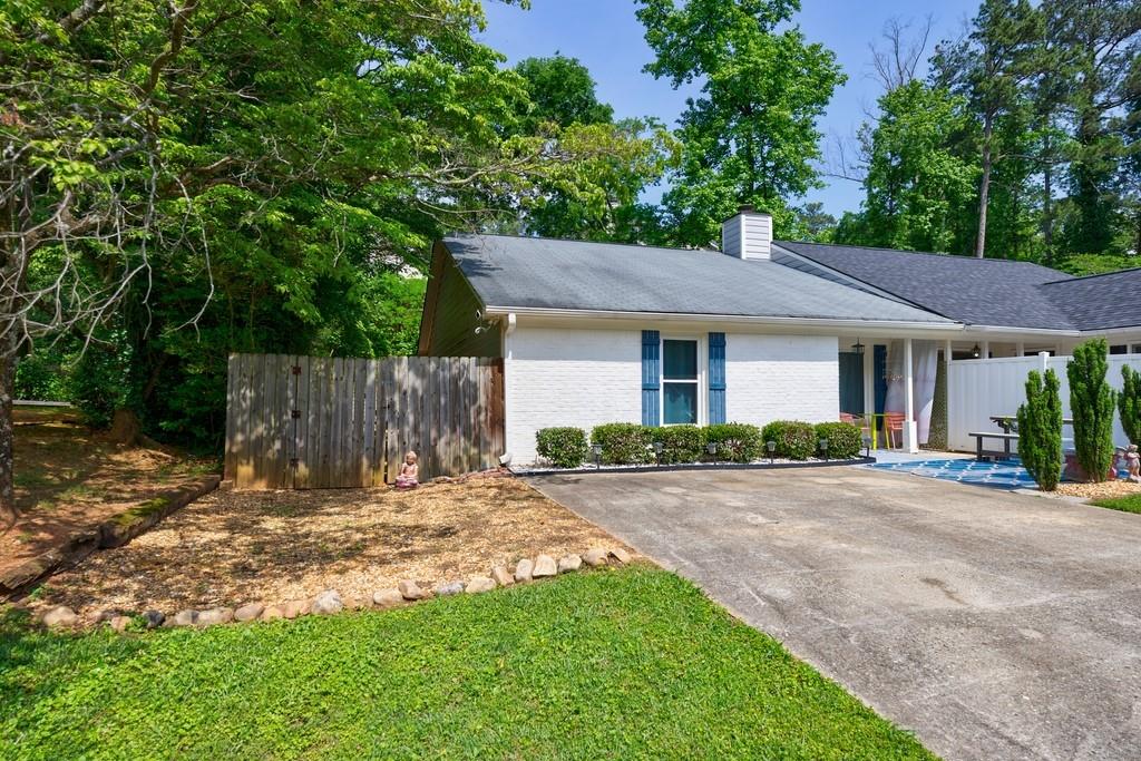 1915 Cooper Landing Drive SE
