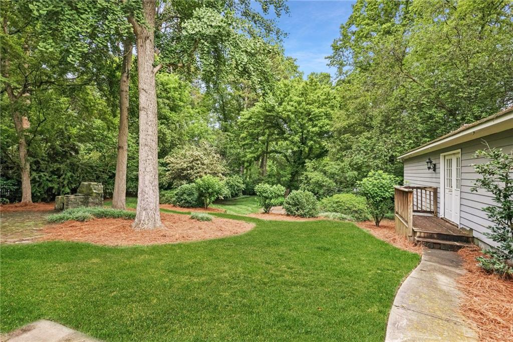 635 Wilson Road NW