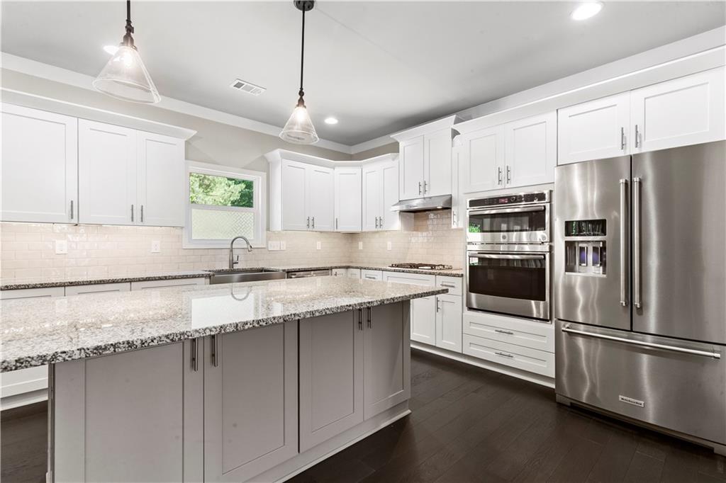 3415 Kenyon Creek Drive NW