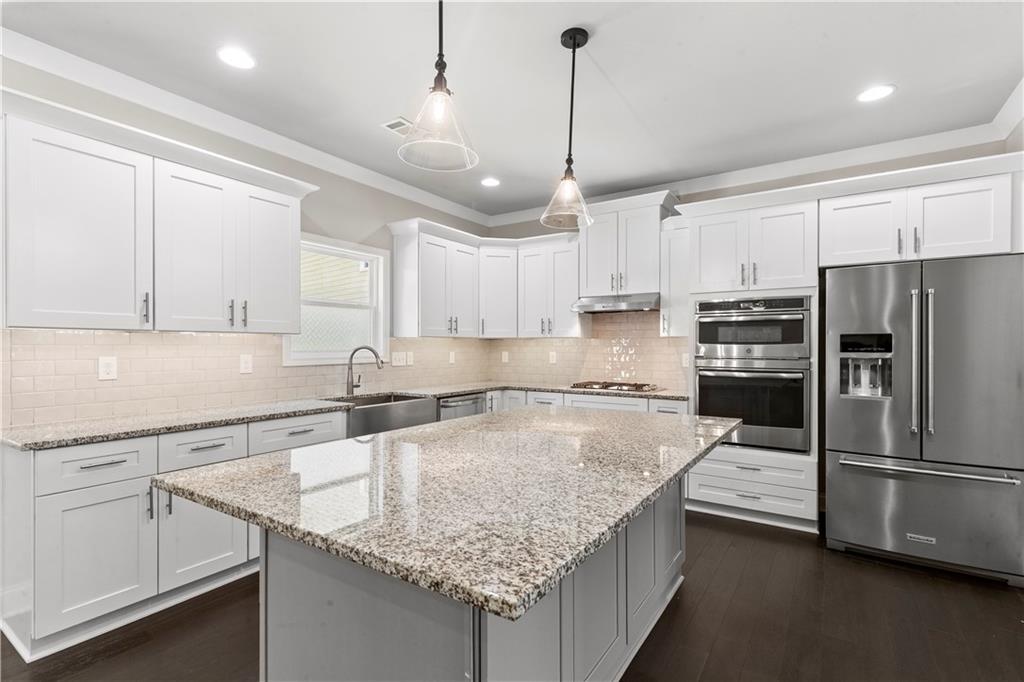 3415 Kenyon Creek Drive NW