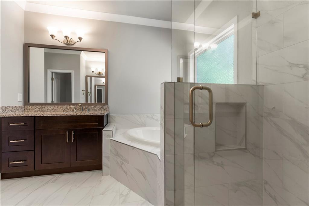 3415 Kenyon Creek Drive NW