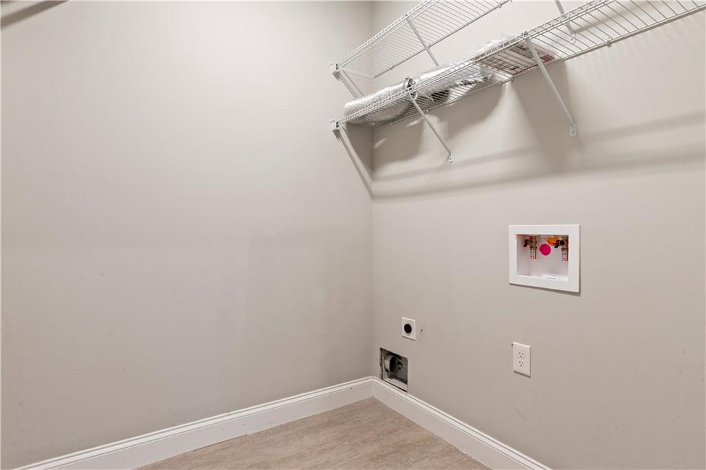 3415 Kenyon Creek Drive NW