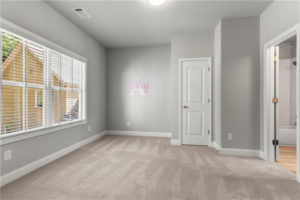 3415 Kenyon Creek Drive NW