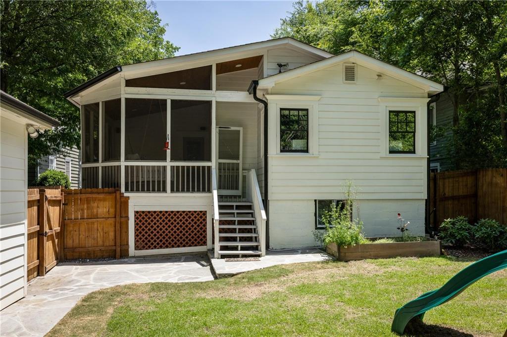 1256 Euclid Avenue NE