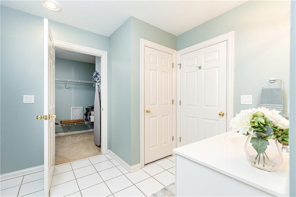 211 Colonial Homes Drive NW Unit 2501