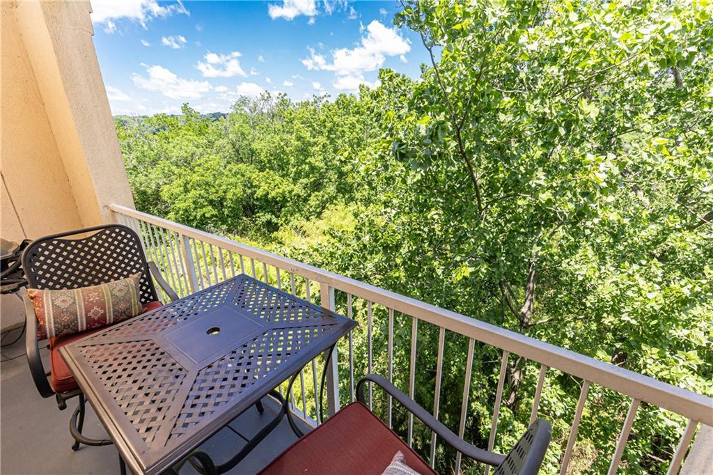 211 Colonial Homes Drive NW Unit 2501