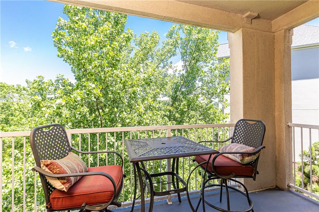 211 Colonial Homes Drive NW Unit 2501