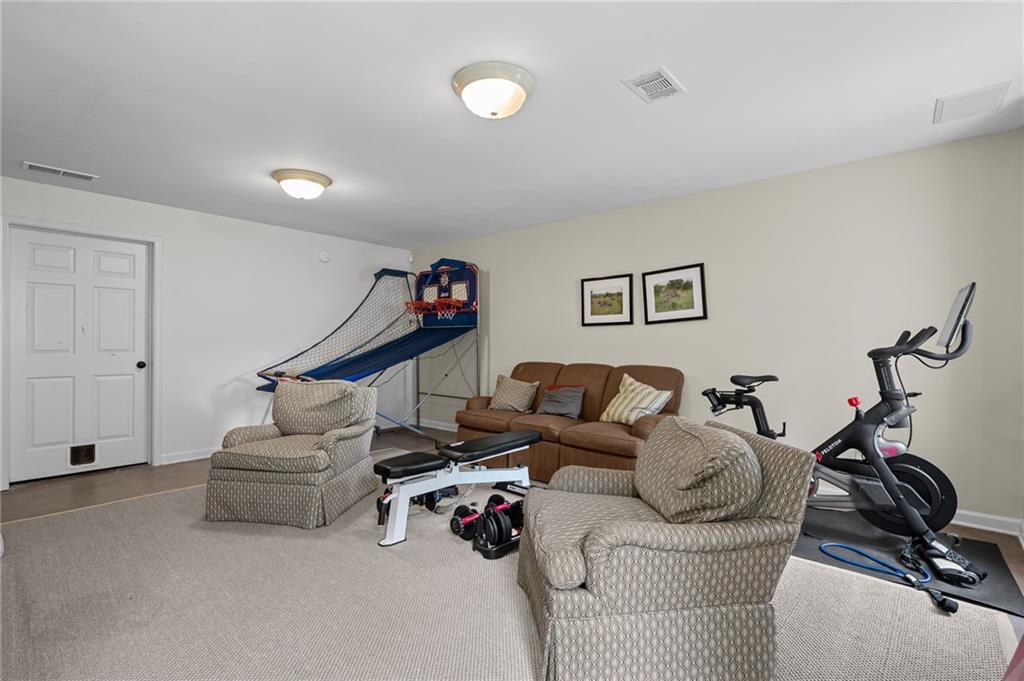 2453 Tyne Terrace SE
