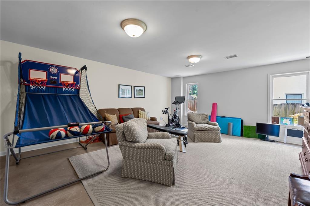 2453 Tyne Terrace SE