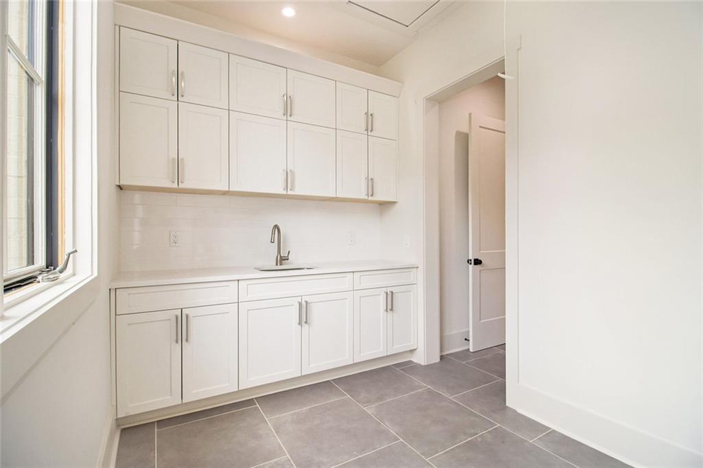 4757 Lake Forrest Drive NW