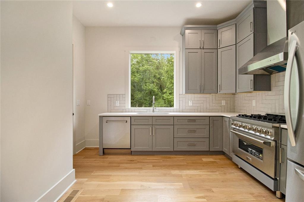 4757 Lake Forrest Drive NW