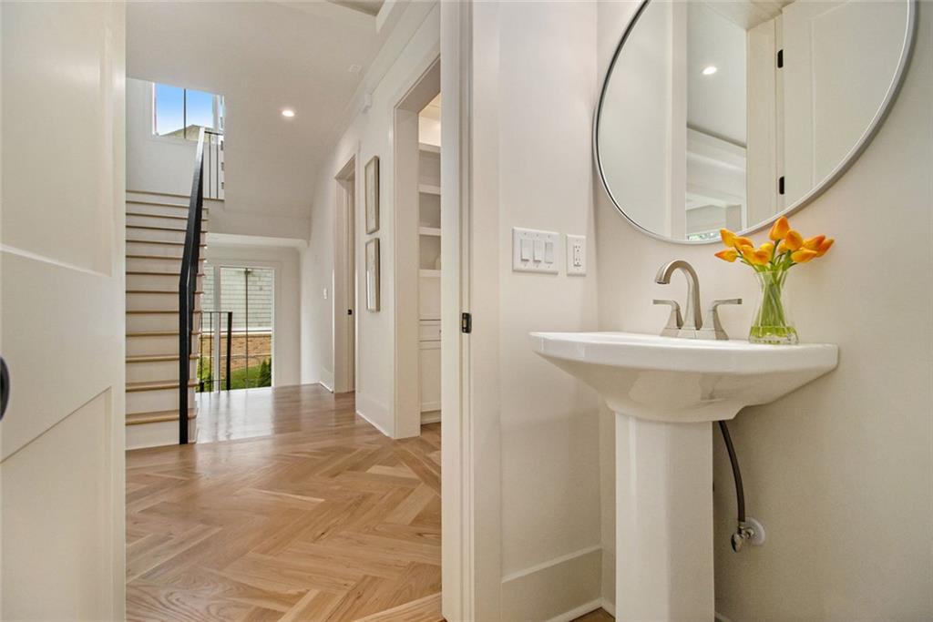 4757 Lake Forrest Drive NW