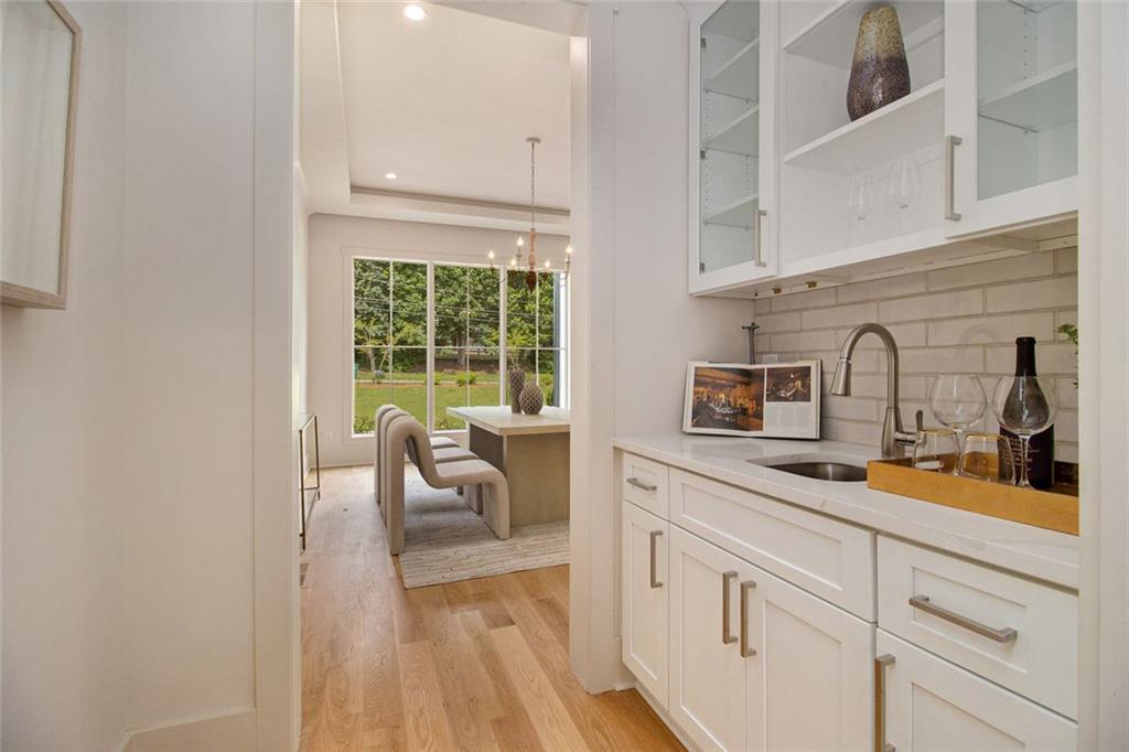 4757 Lake Forrest Drive NW