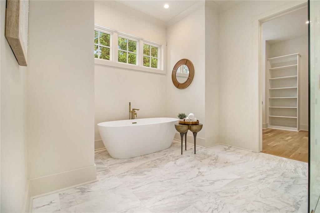 4757 Lake Forrest Drive NW