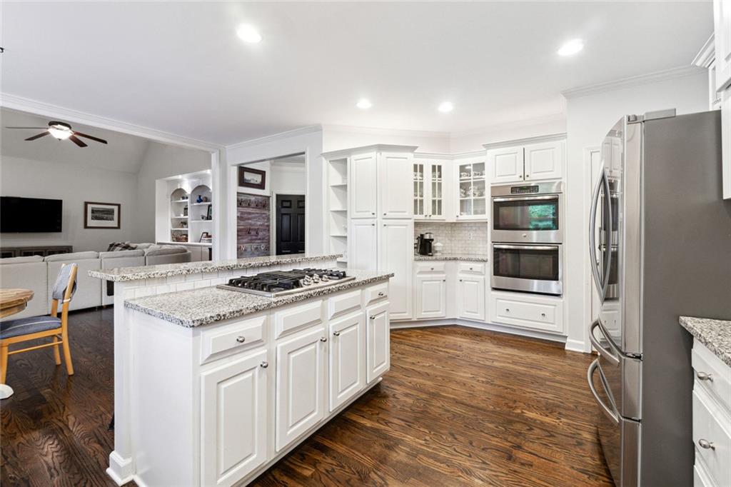 151 Overhill Point