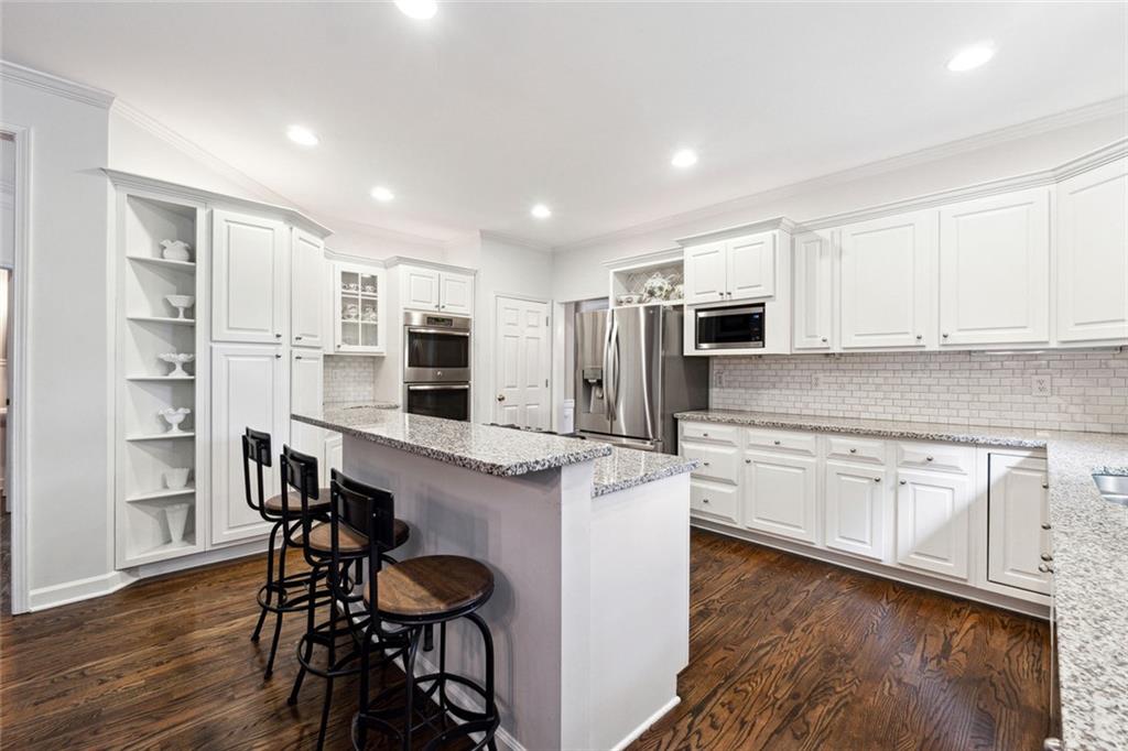 151 Overhill Point