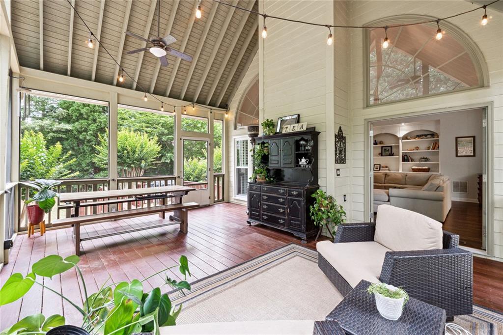 151 Overhill Point