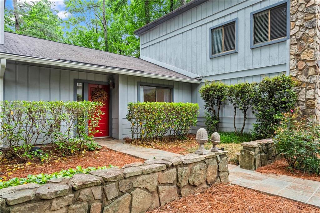 895 Fawn Way