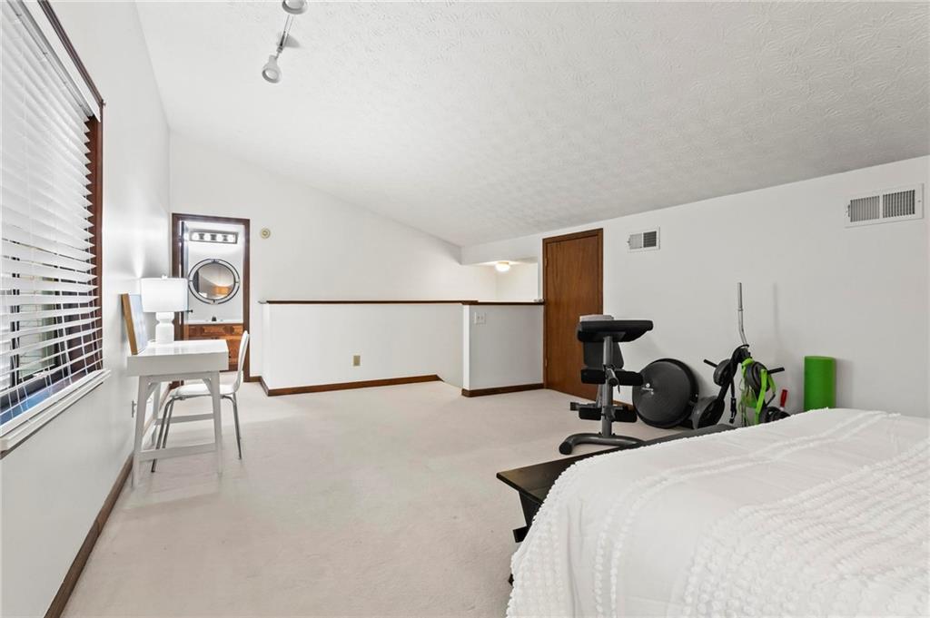 895 Fawn Way