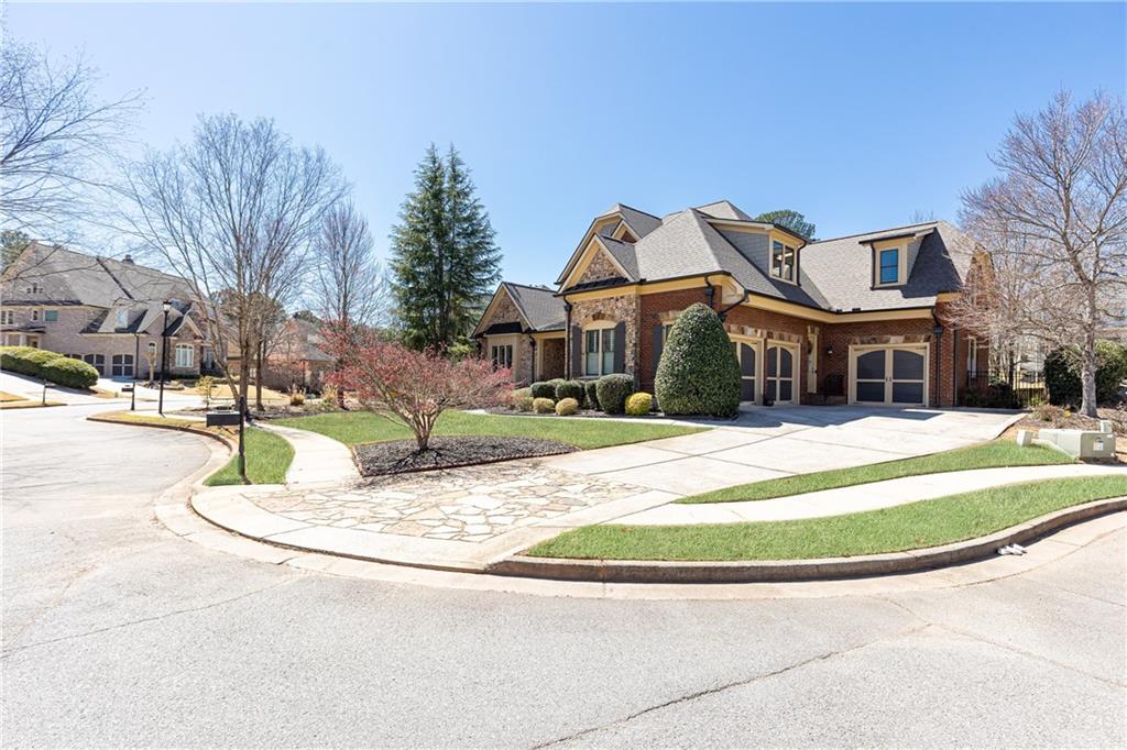 5352 Lacosta Lane