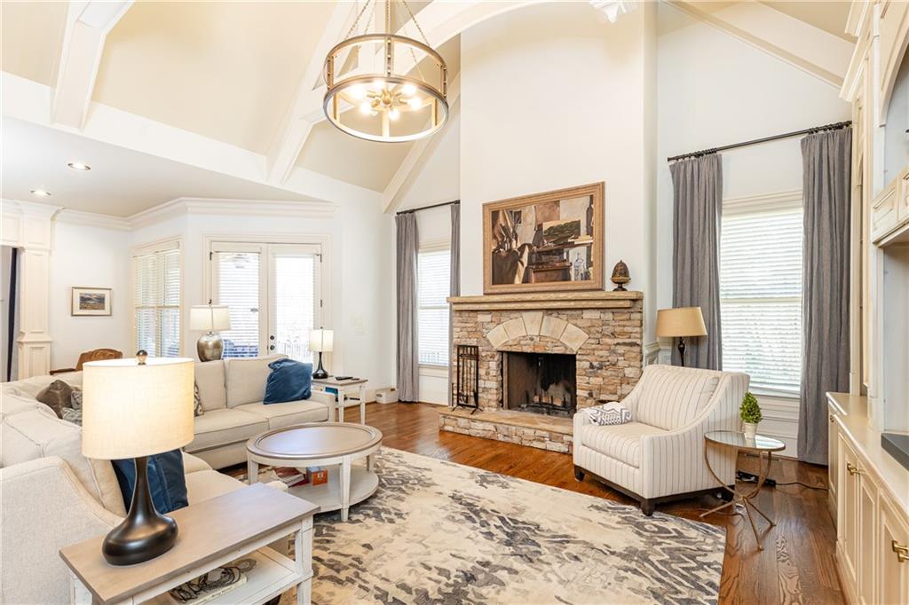 5352 Lacosta Lane