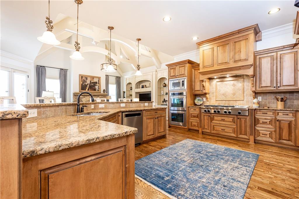 5352 Lacosta Lane