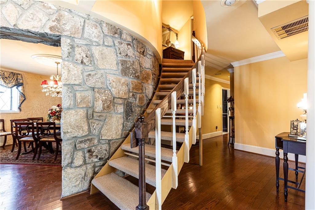 4210 Gatewood Lane