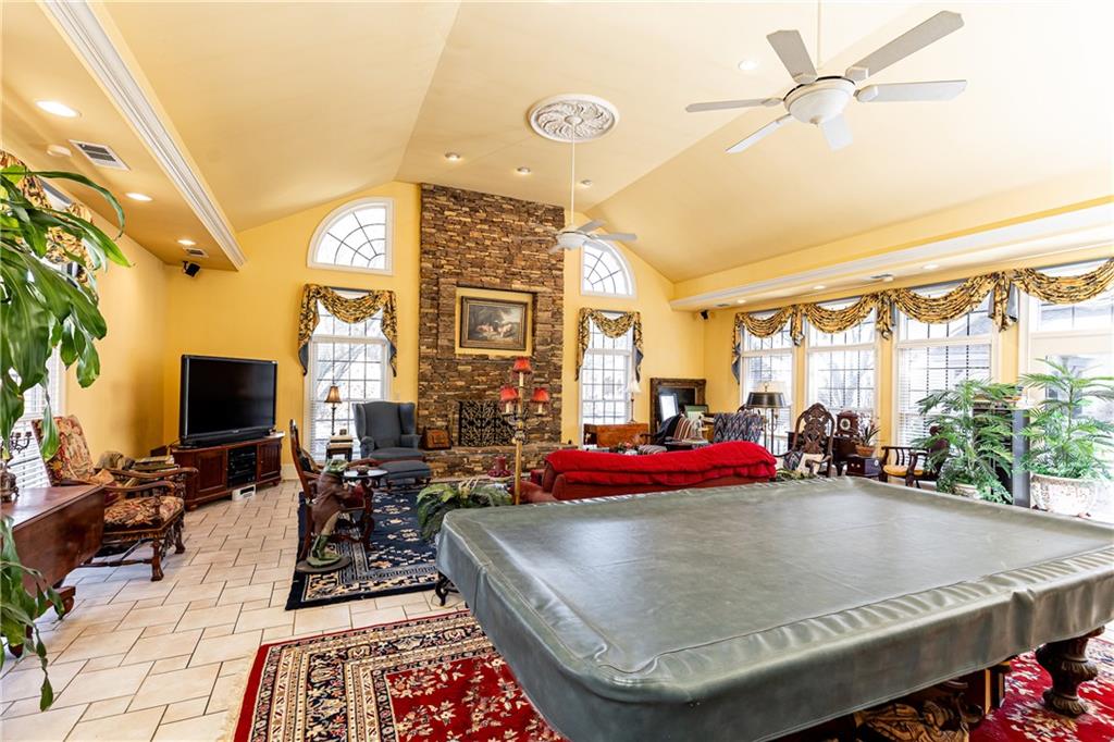 4210 Gatewood Lane