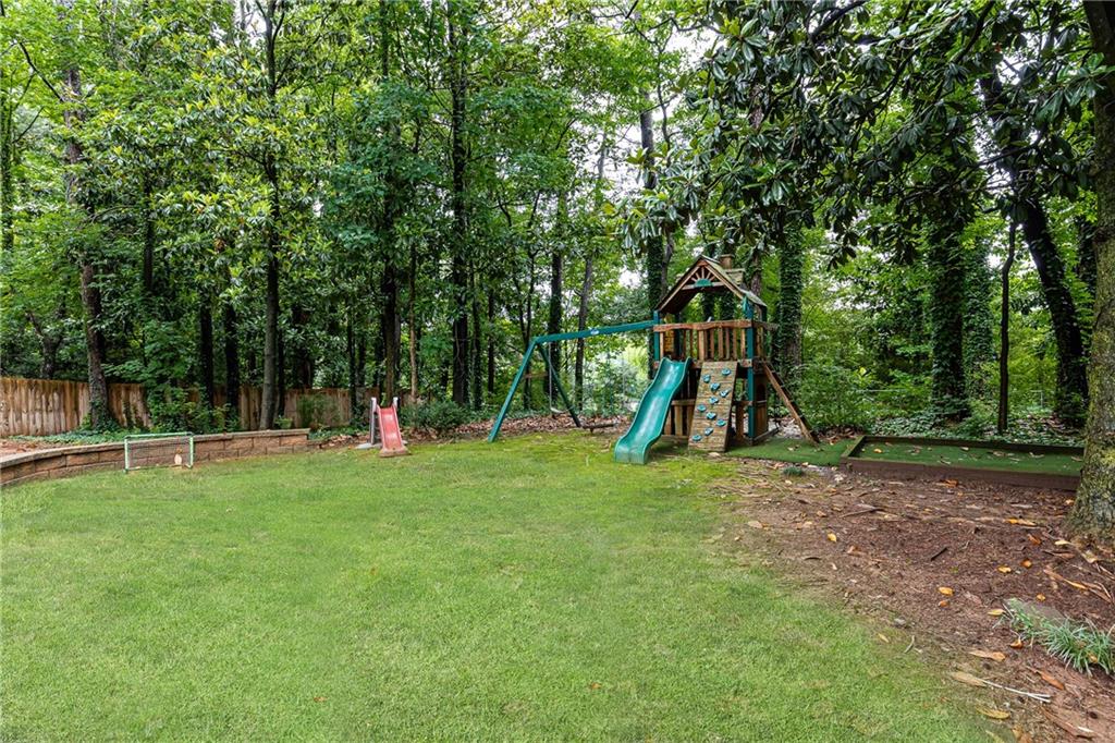 1329 W Nancy Creek Drive NE