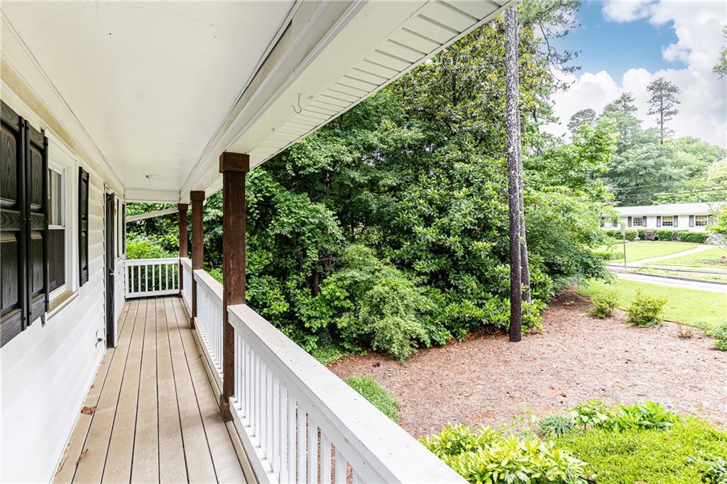 1329 W Nancy Creek Drive NE