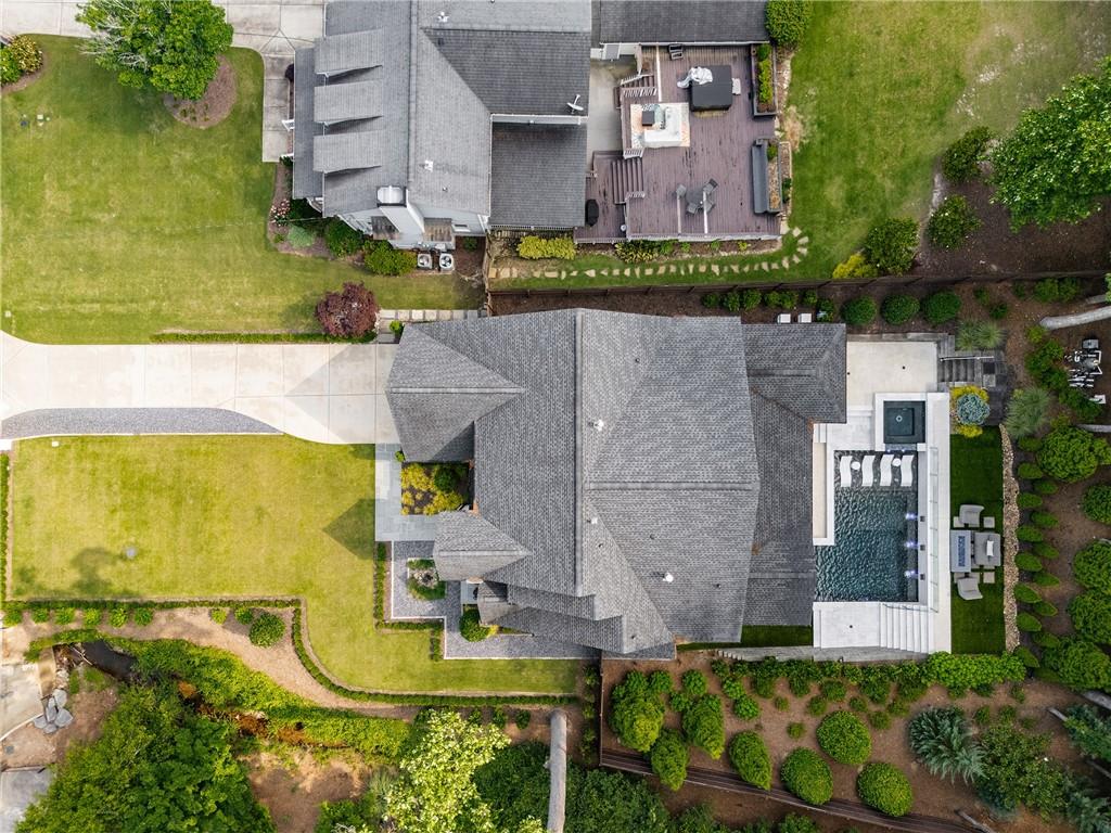 2634 N Thompson Road NE