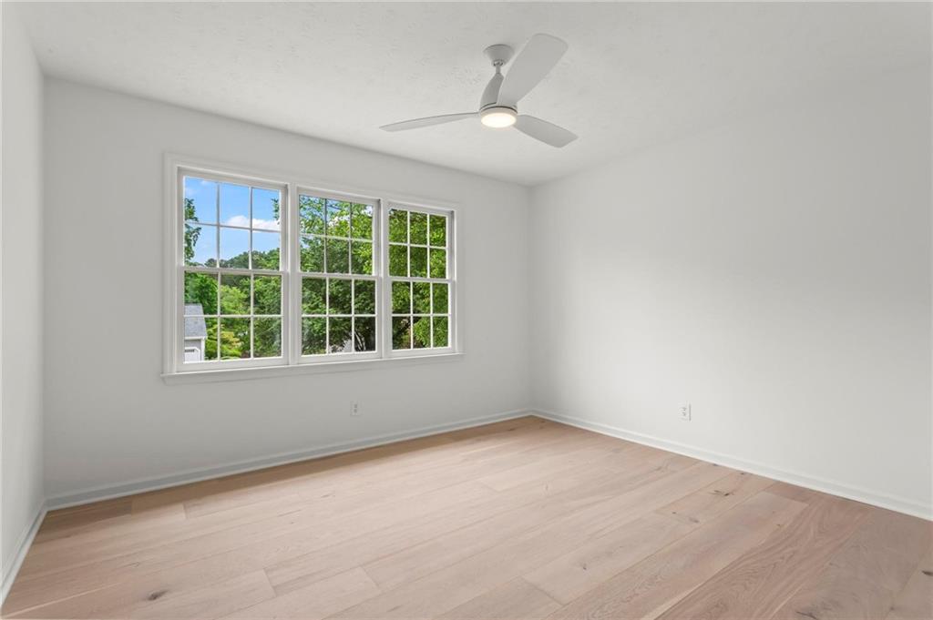 600 Delphinium Boulevard NW