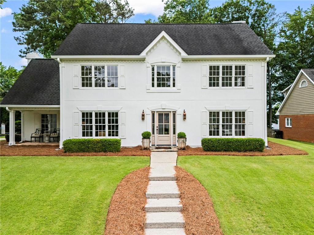 600 Delphinium Boulevard NW