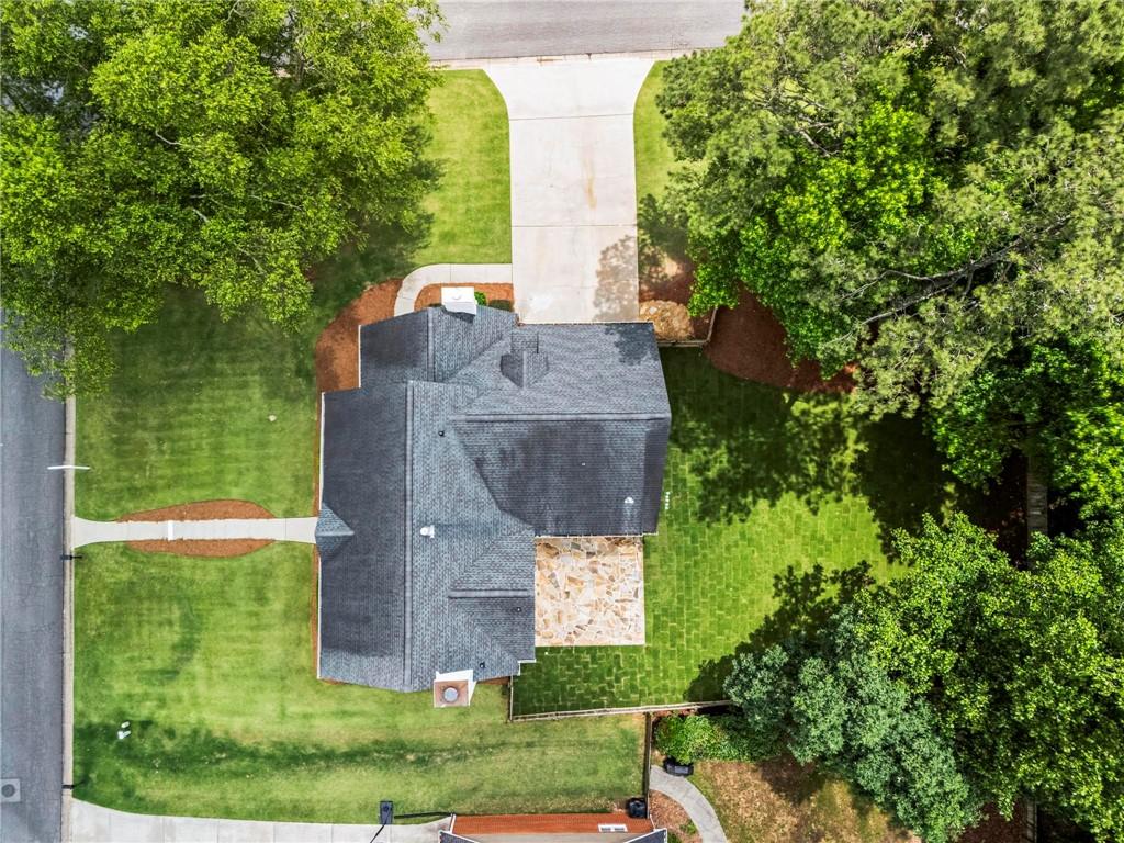 600 Delphinium Boulevard NW
