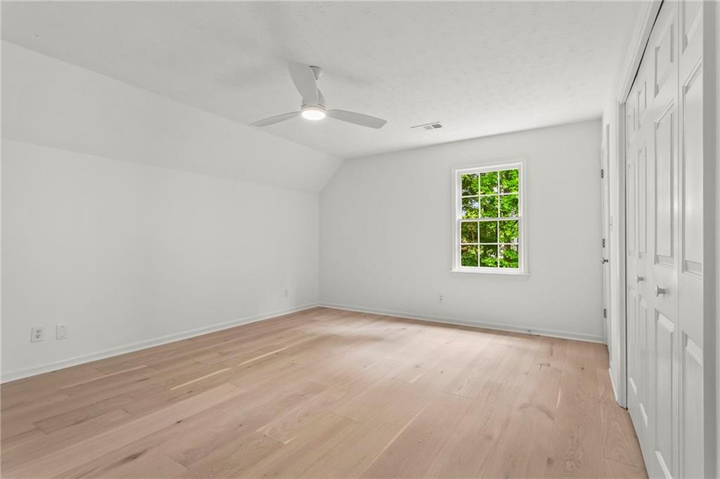 600 Delphinium Boulevard NW
