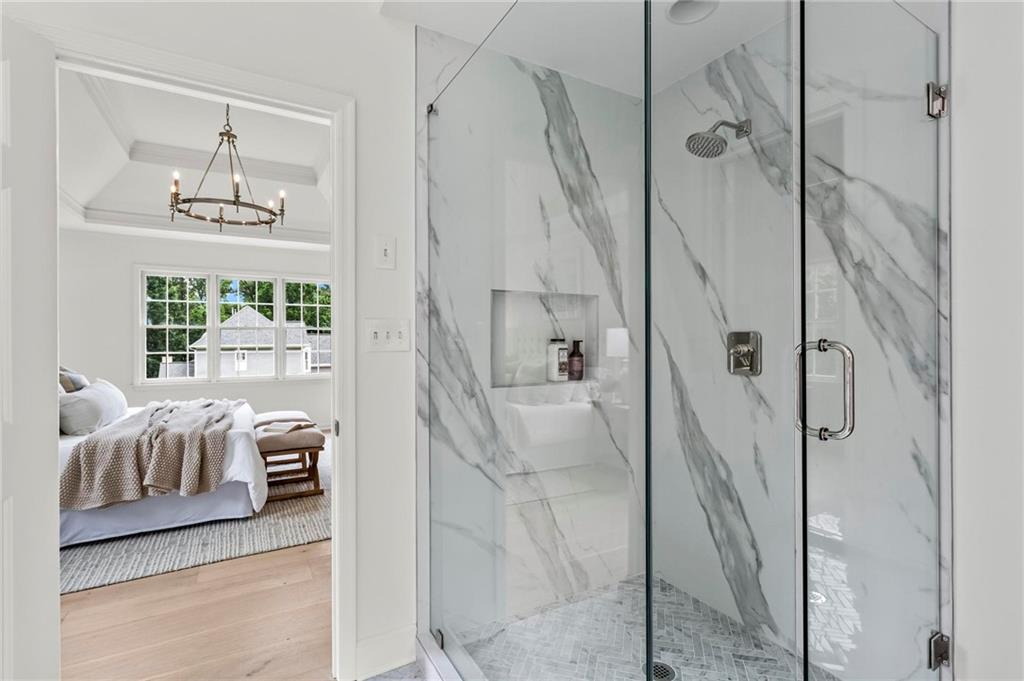600 Delphinium Boulevard NW