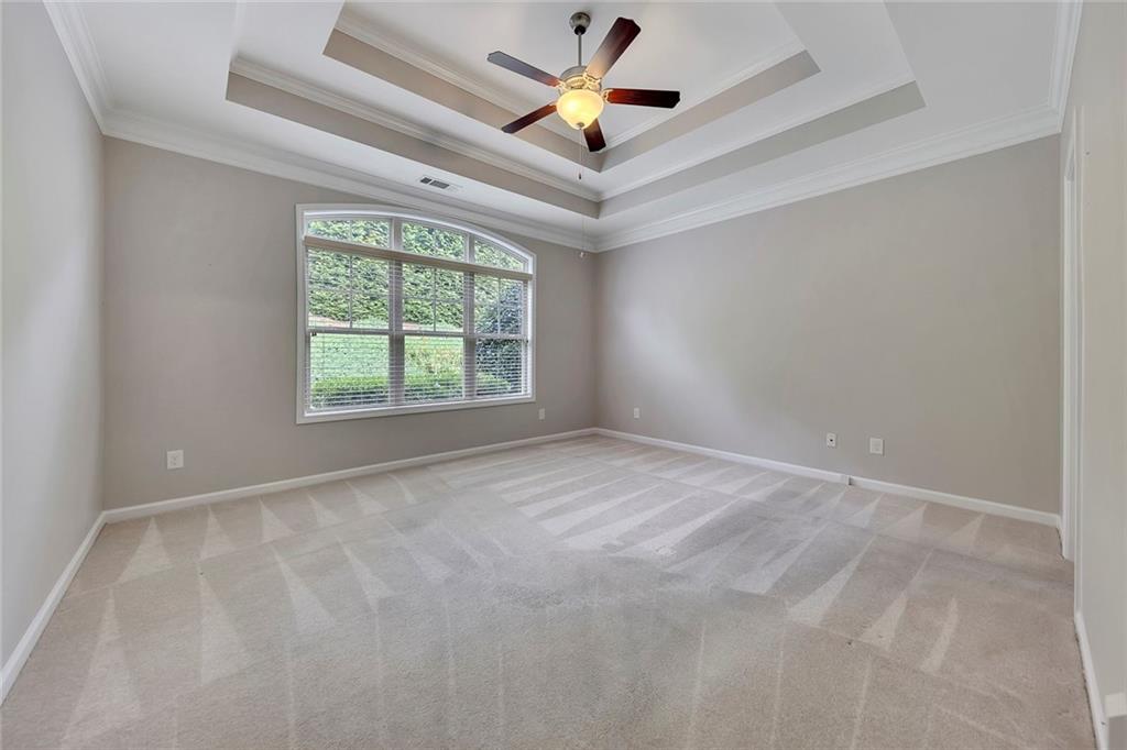 2384 Tree Arbor Way