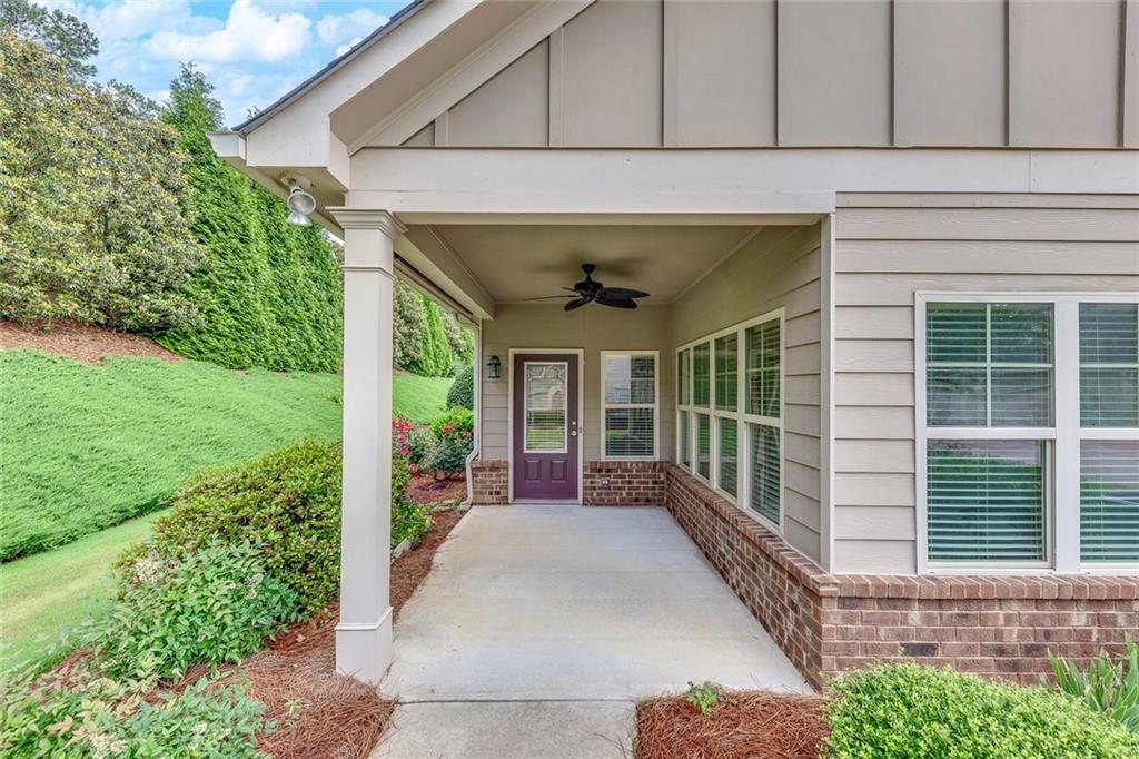 2384 Tree Arbor Way