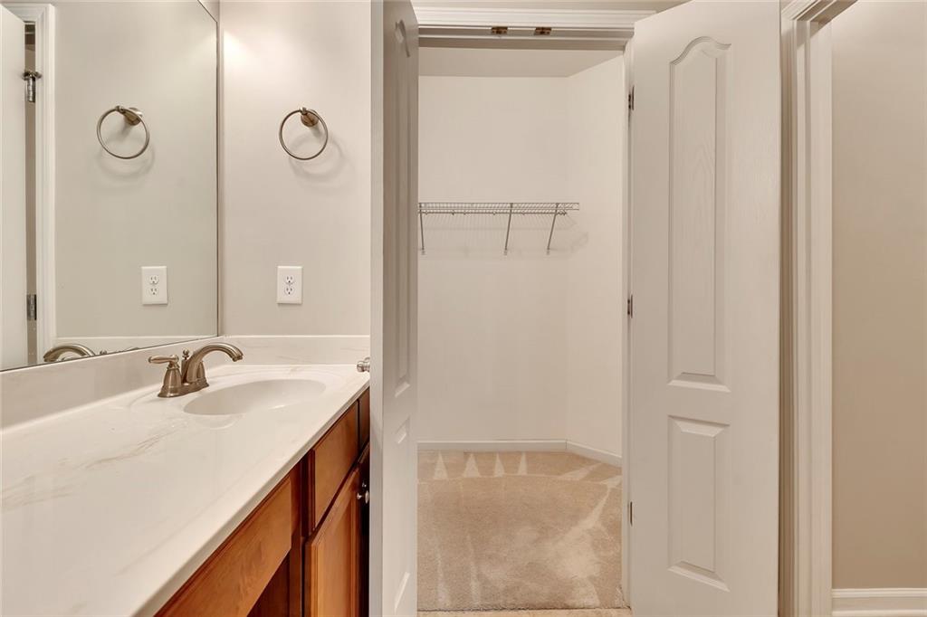 2384 Tree Arbor Way