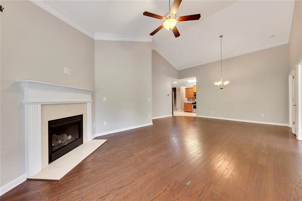 2384 Tree Arbor Way