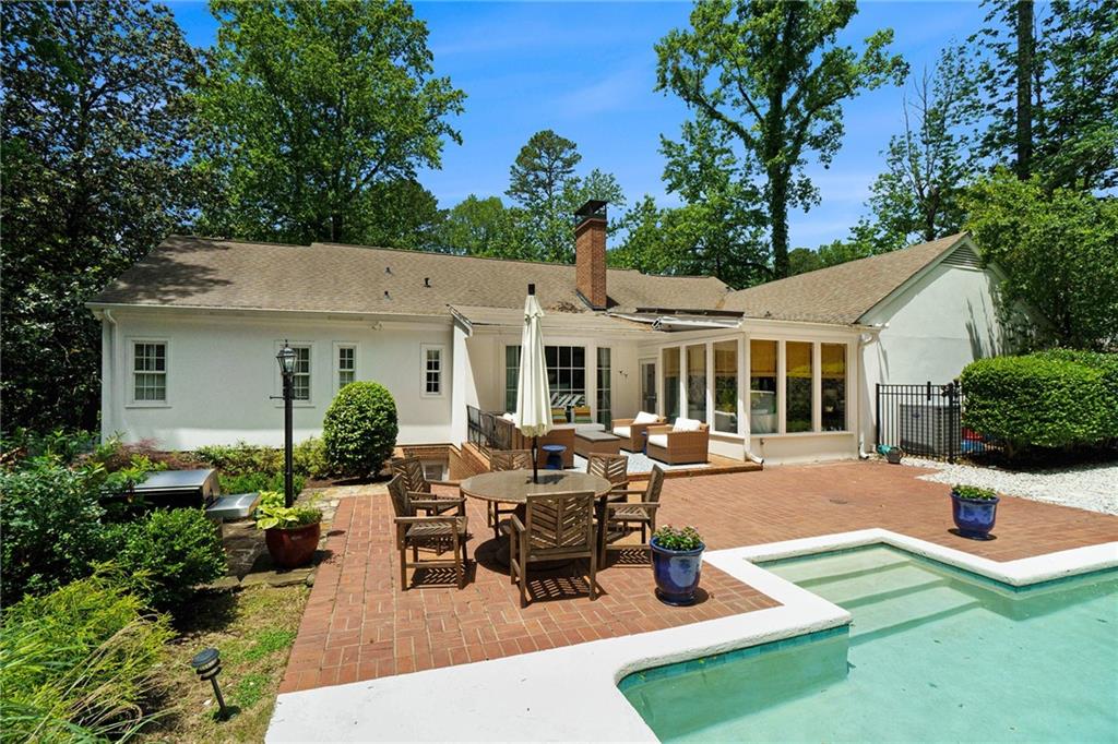 5545 Cross Gate Court