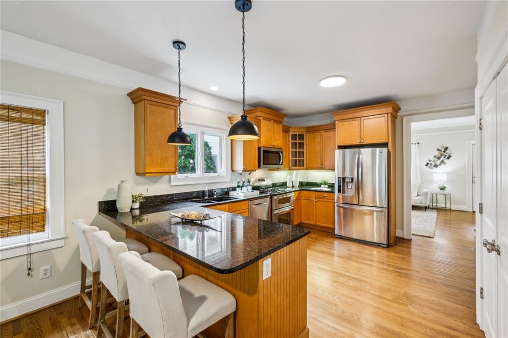 261 Elmira Place NE