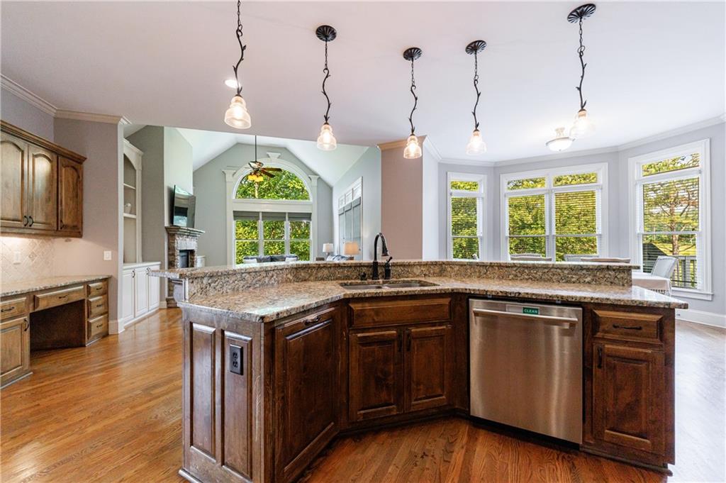 652 Pathview Court