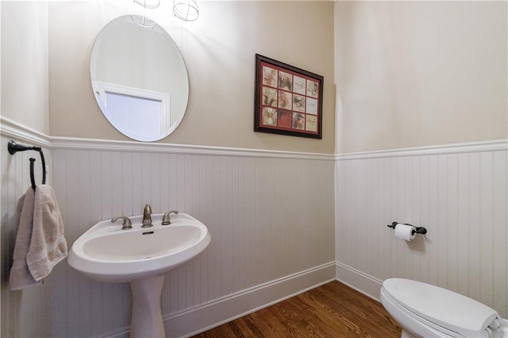 652 Pathview Court