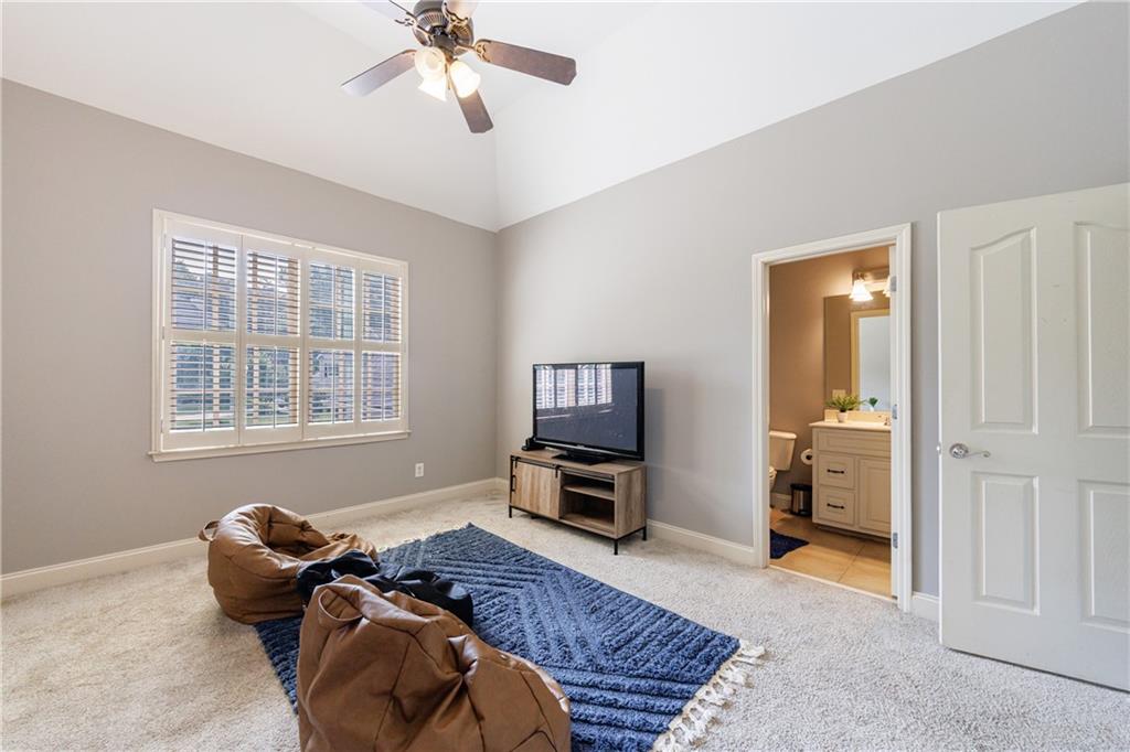 652 Pathview Court