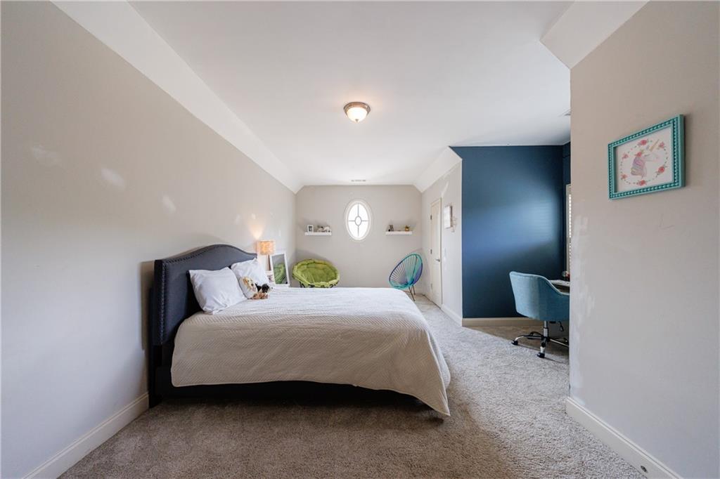 652 Pathview Court